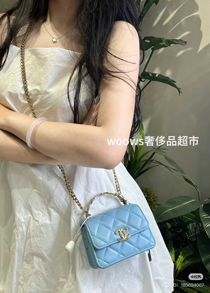 CHANEL珐琅手提包