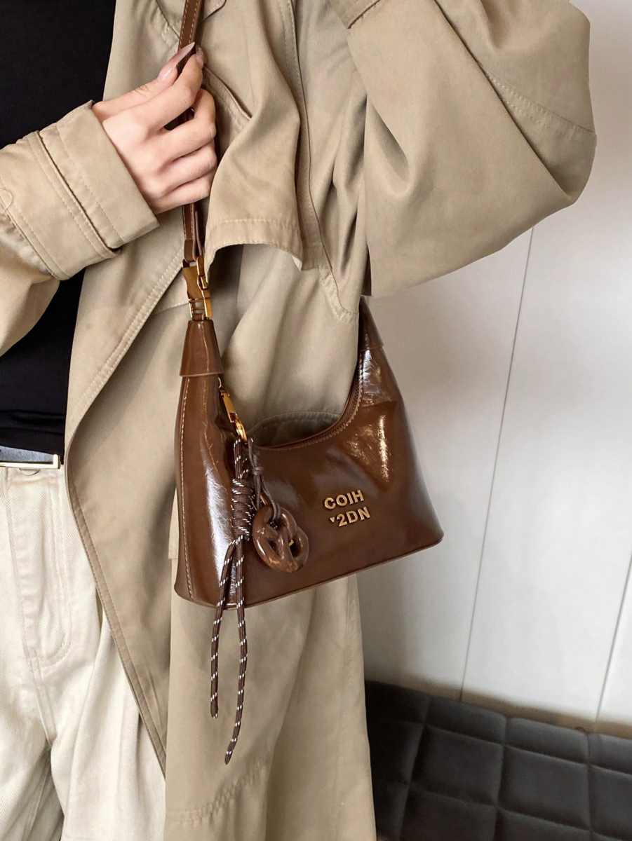 7、SHEIN jingxinbag 复古牛角包