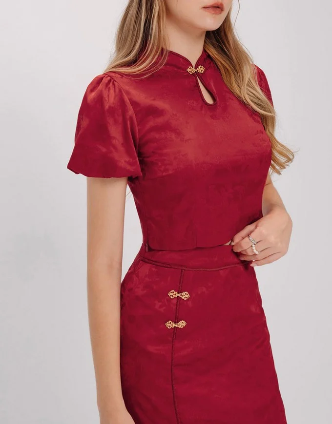 1、新中式旗袍上衣 | IG @airspace_mysg