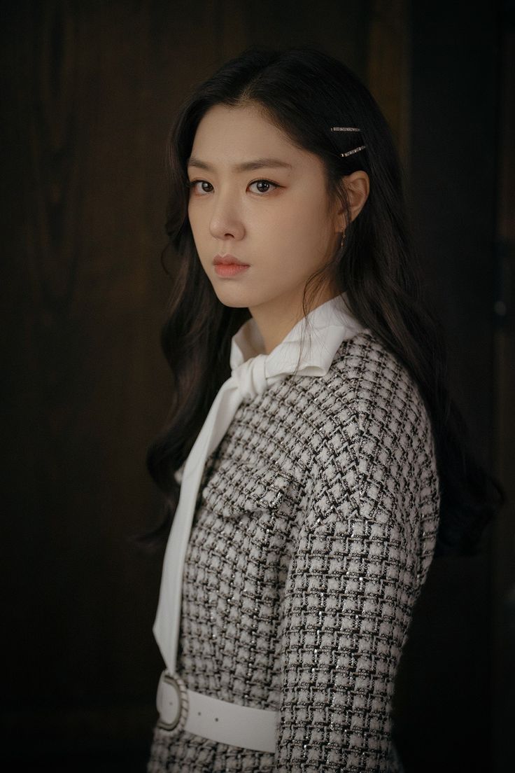 有时得不到应有的尊重，是因为你在蠢货面前过度谦卑。