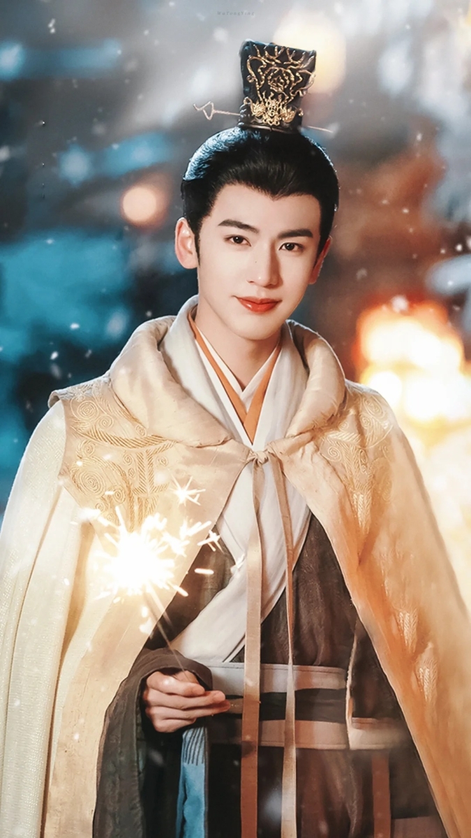 2、张凌赫 /《度华年》裴文宣