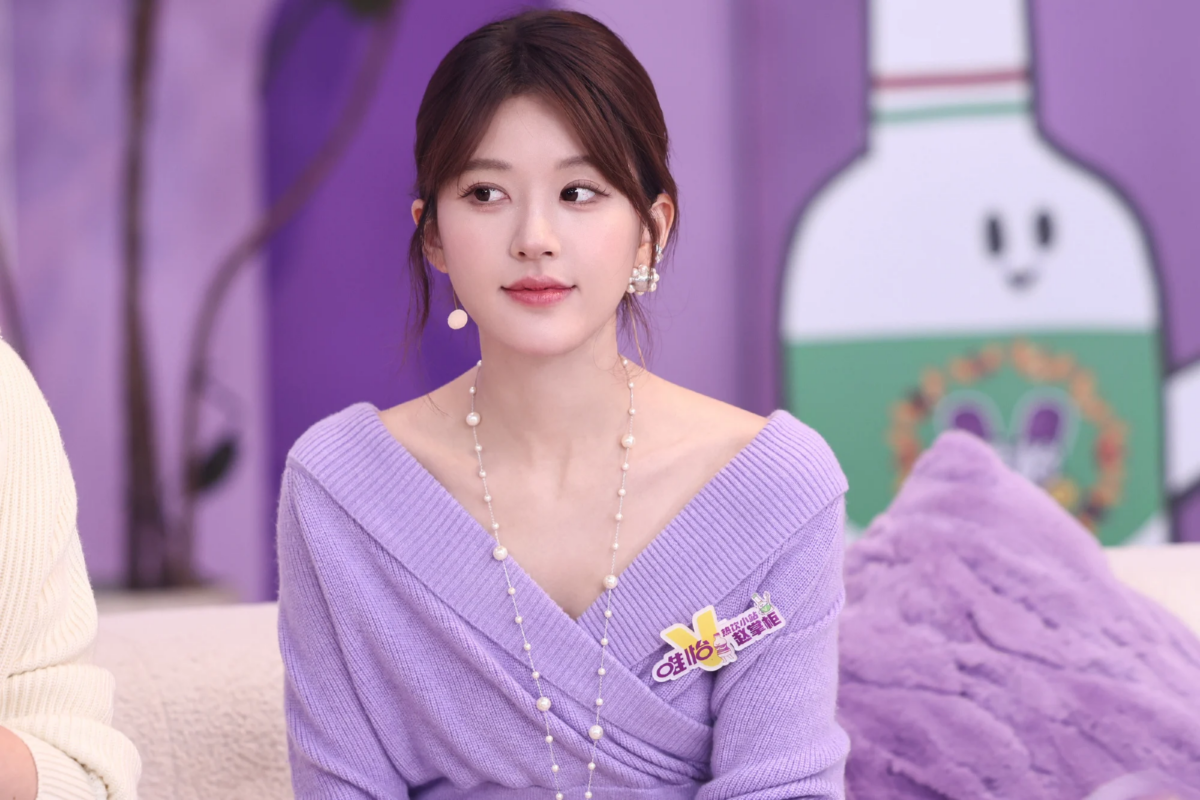 赵露思朋友爆她曾被老板辱骂殴打