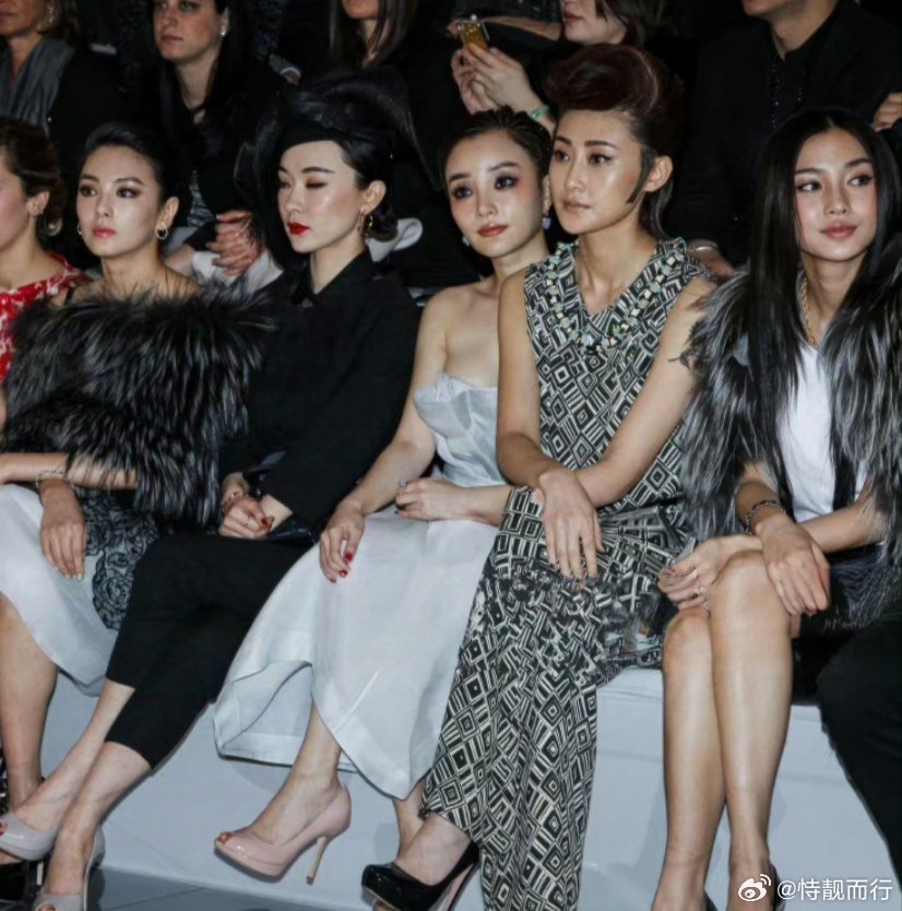 2012年著名的五大女星“挤板凳”的故事