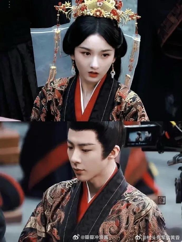 《折腰》