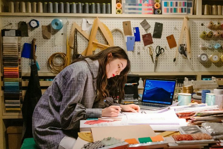 加上长时间在办公室久坐不动