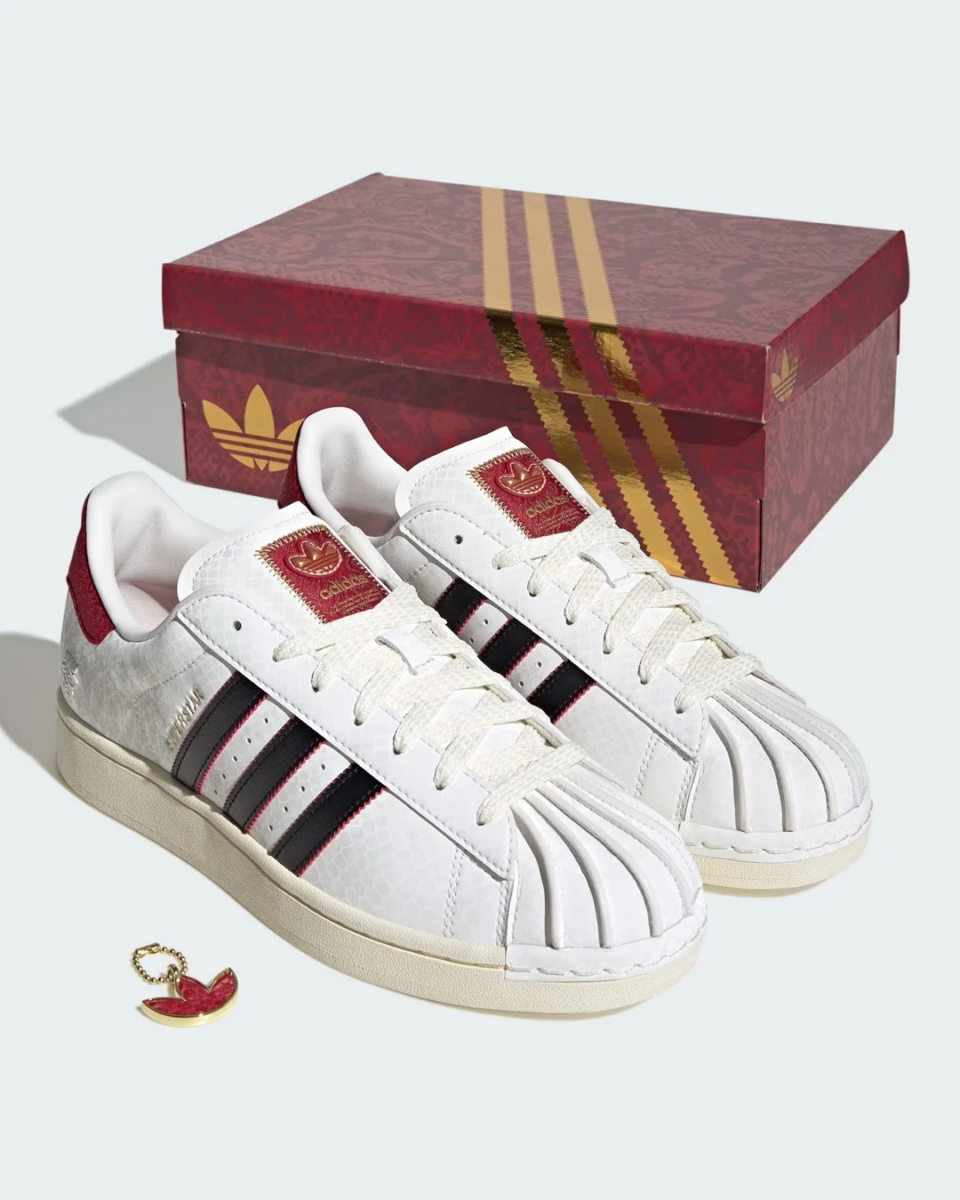 5、adidas Originals 蛇年限定系列