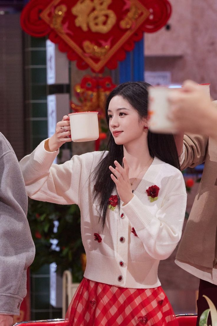 配色技巧 2.  红色搭配白色