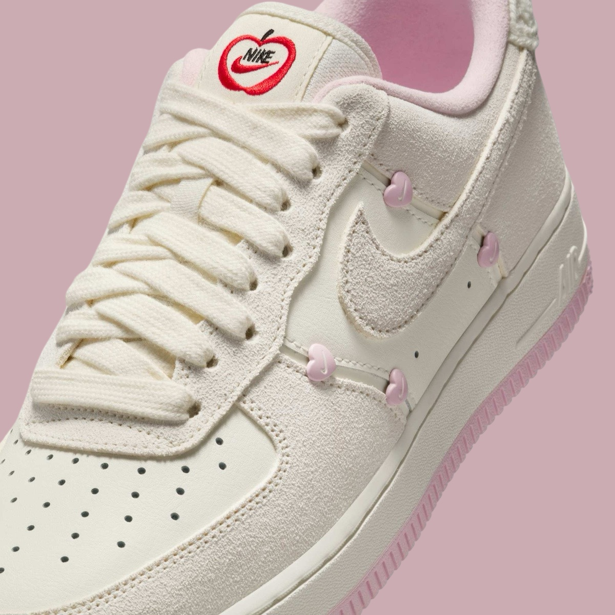 NIKE 2025 情人节限定 Air Force 1 Low