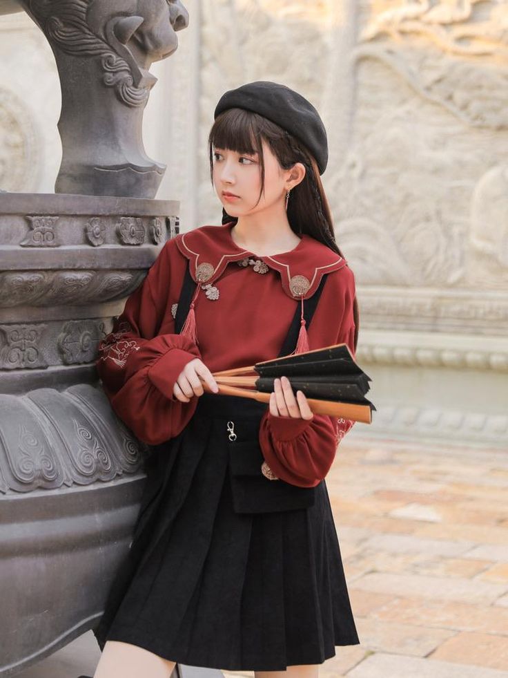 红衣配色技巧 3.  红色搭配黑色