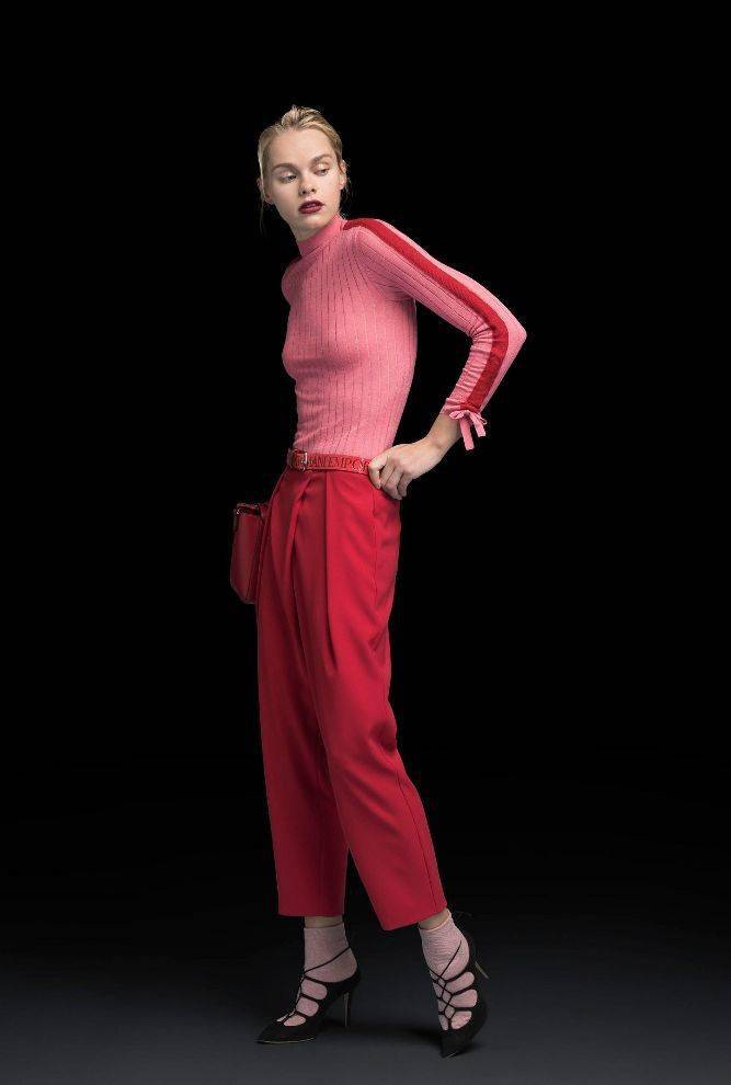 配色技巧 7.  红色搭配浅粉色