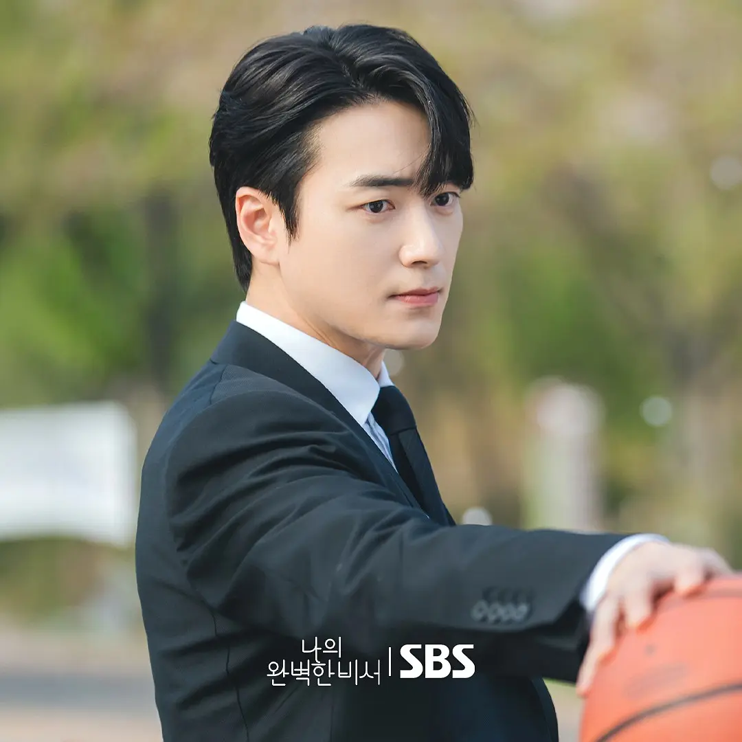 《我的完美秘书》刘恩浩（李浚赫 饰）