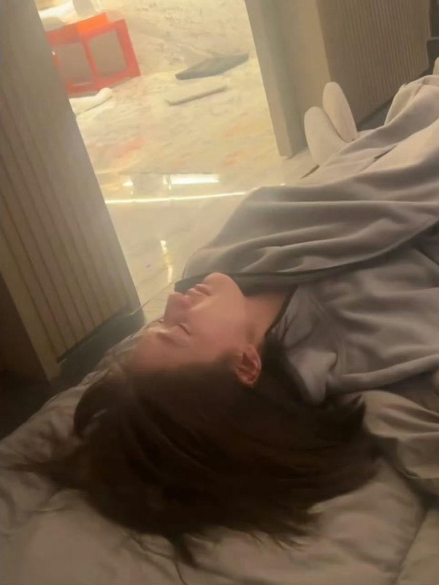 赵露思工作室发布了其康复视频