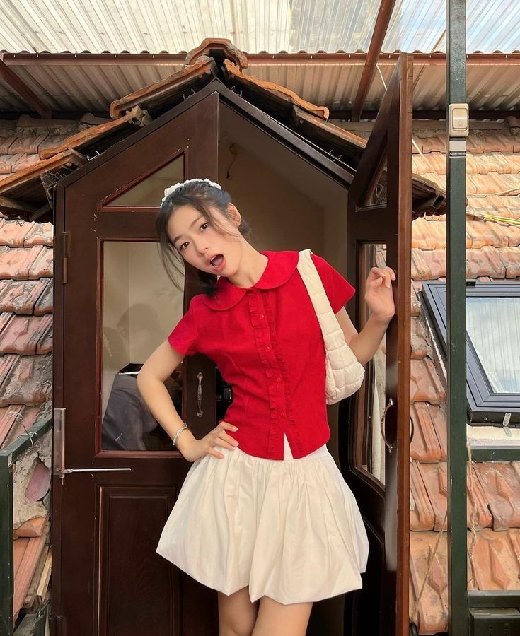 配色技巧 8.  红色搭配暖色系