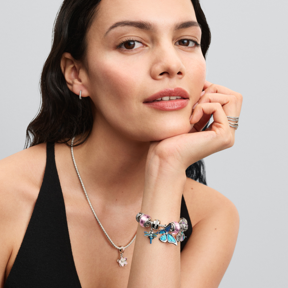 承载着春日的生机与希望美极了