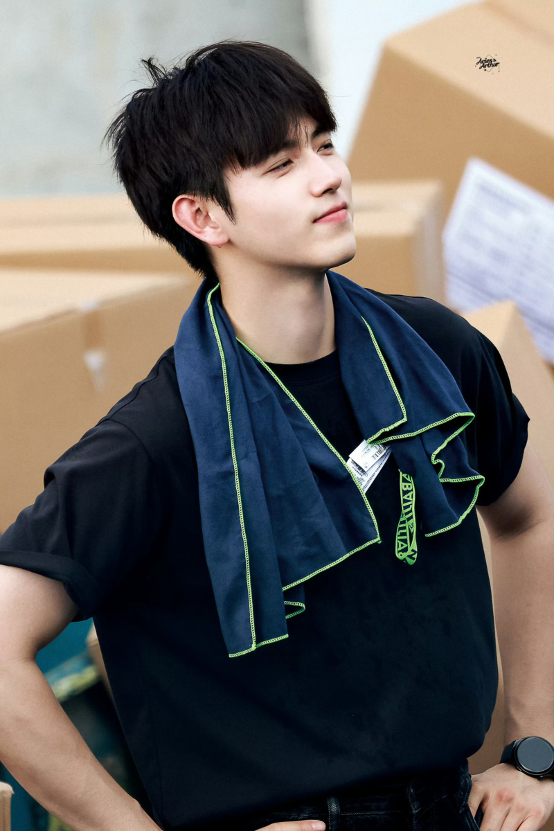 9、陈飞宇 |《吃饭跑步和恋爱》甘扬