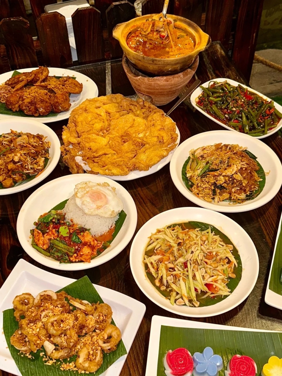 2、Baan Thai 2 Seafood & Thai Cuisine