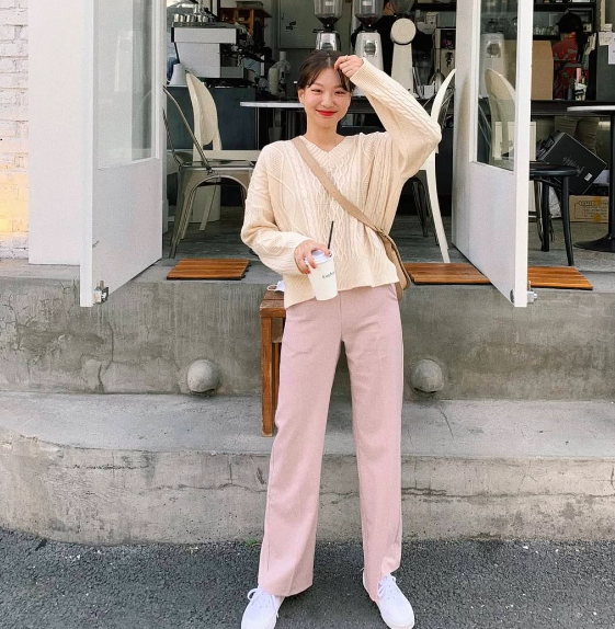 2.低饱和度色系