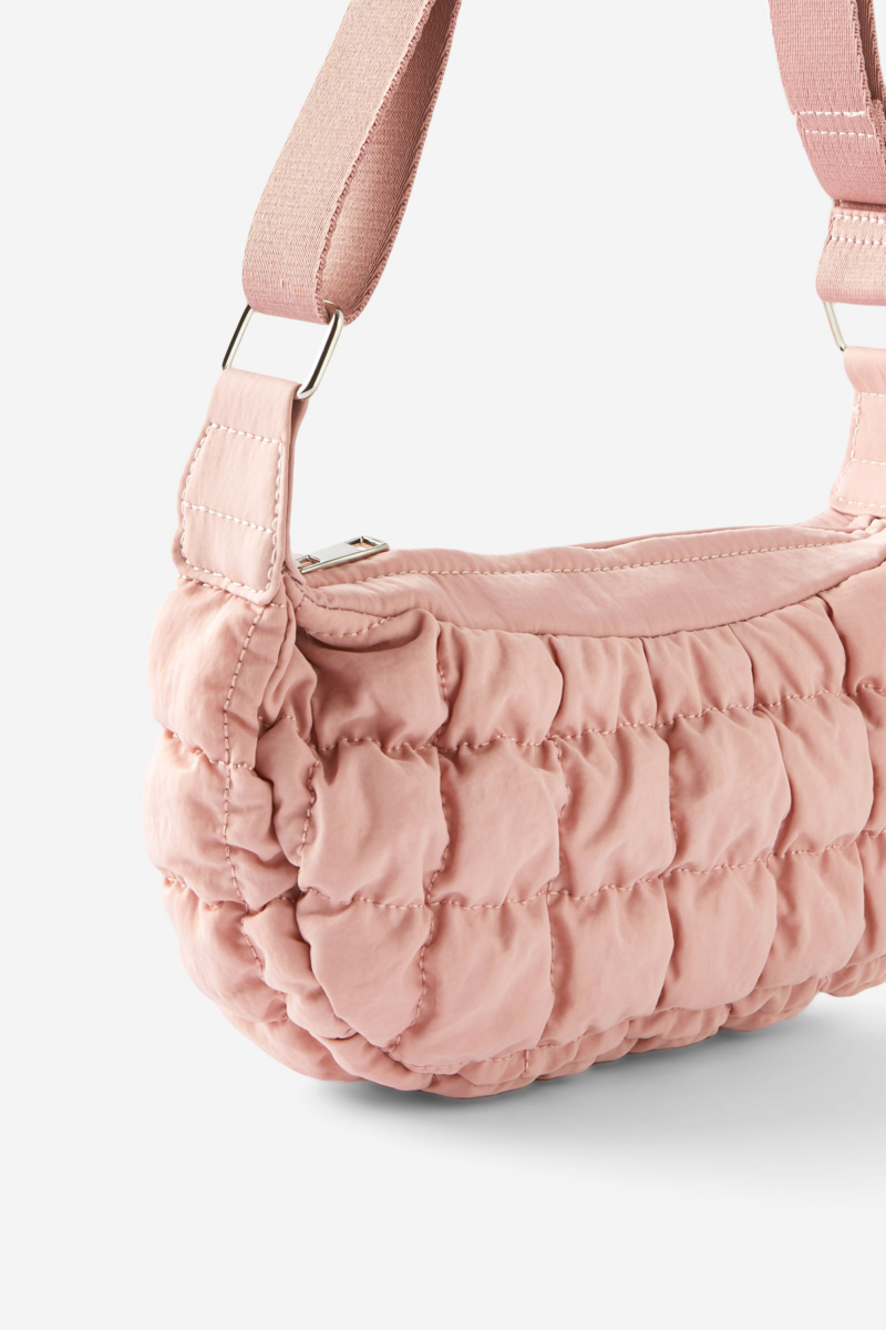 云朵包推荐:7、Cotton On