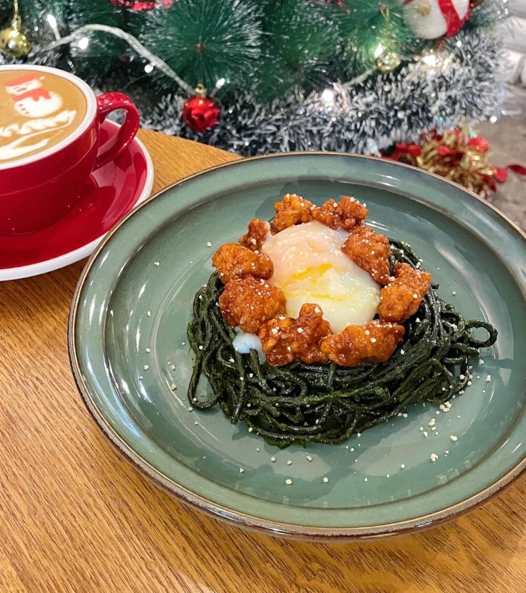 2、Tiffz Coffee Gallery