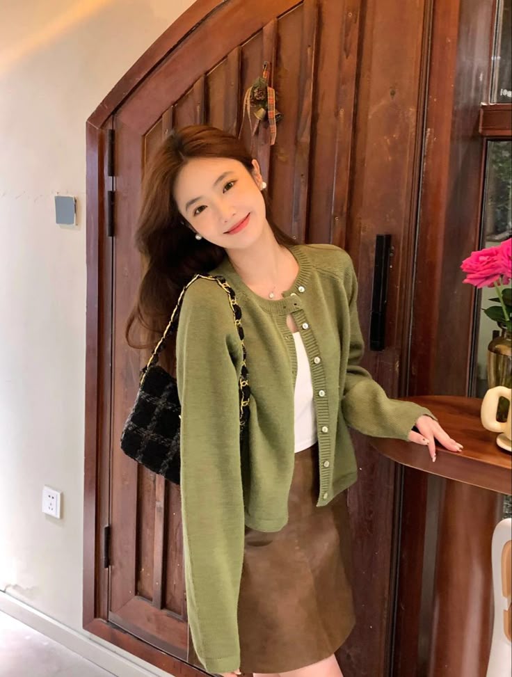 摩卡慕斯棕 + 莫兰迪绿