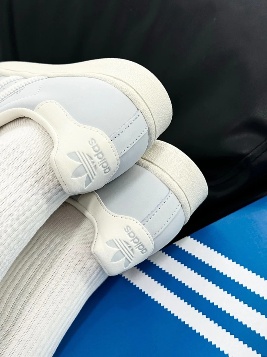 1、adidas Superstar 贝壳头