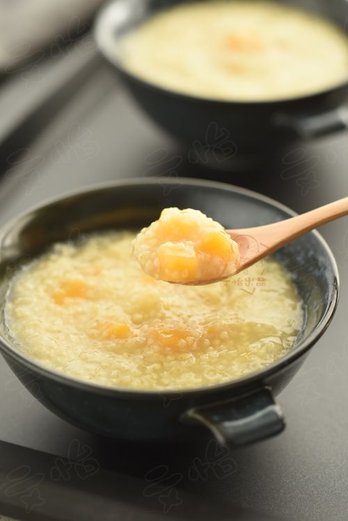 7. 小米粥 (Millet Congee/Porridge)