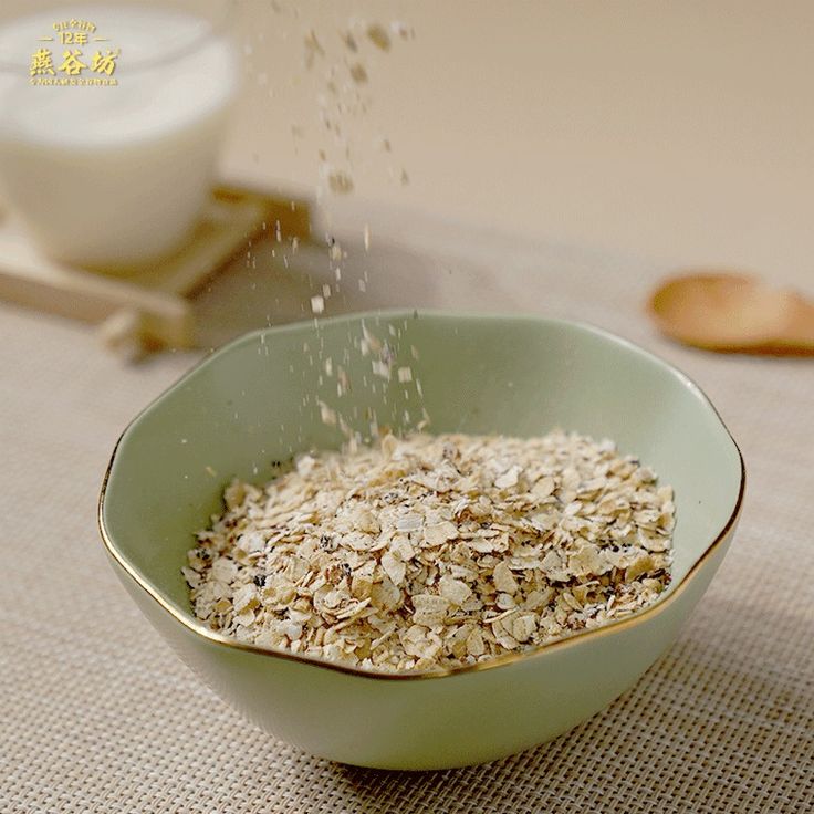4. 无糖燕麦片 (Unsweetened Oatmeal)