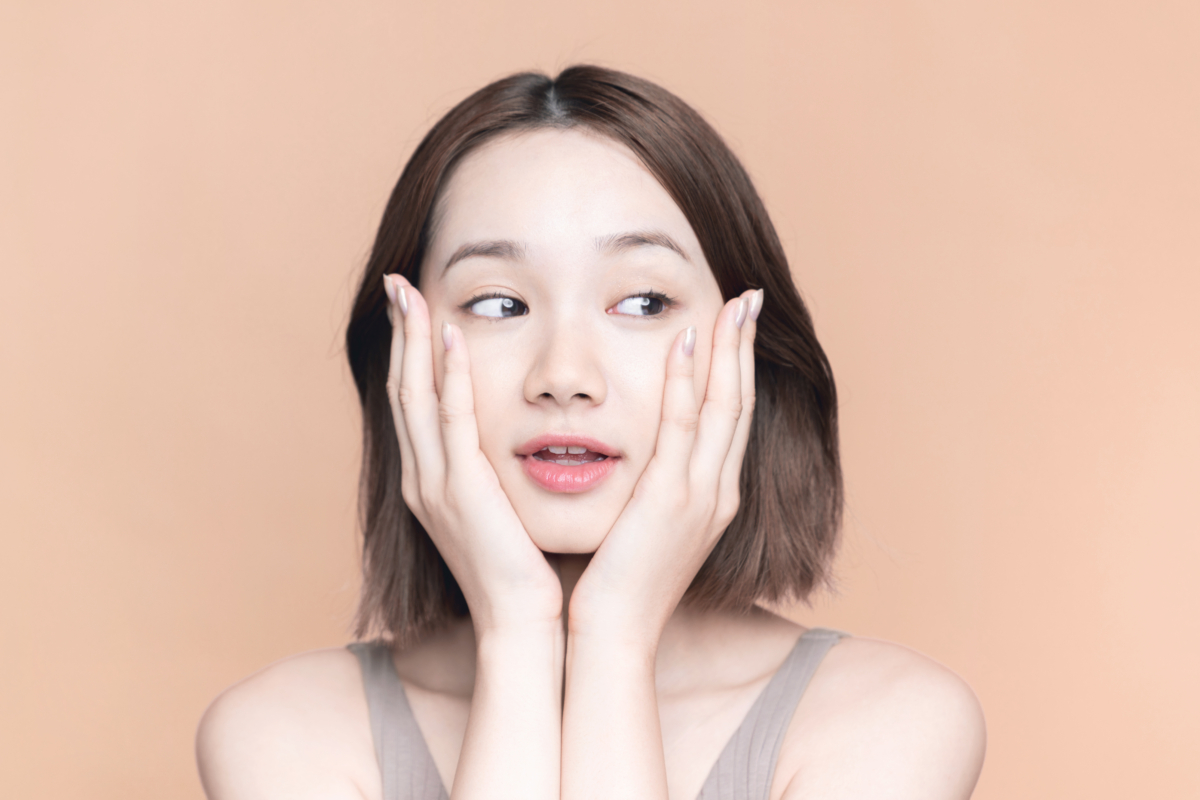 不同肤质适合的洗脸霜类型也不同,所以购买洗脸霜前一定要先了解自己的皮肤性质是什么!
