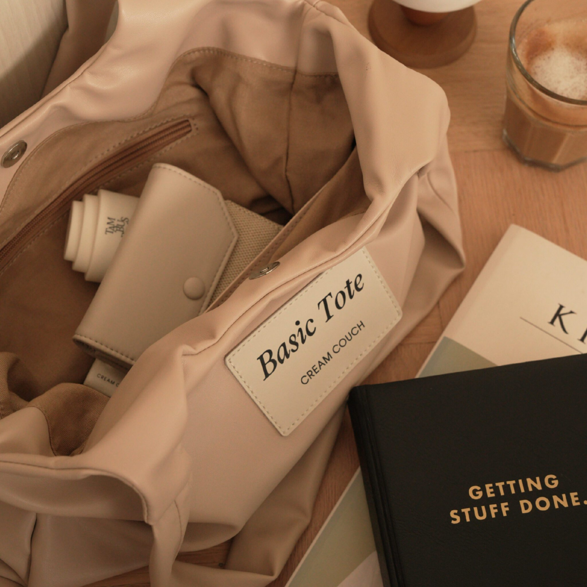 Cream Couch Basic Tote S