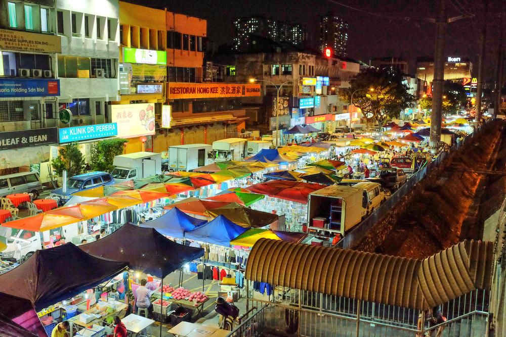 康乐夜市 (Taman Connaught Night Market)