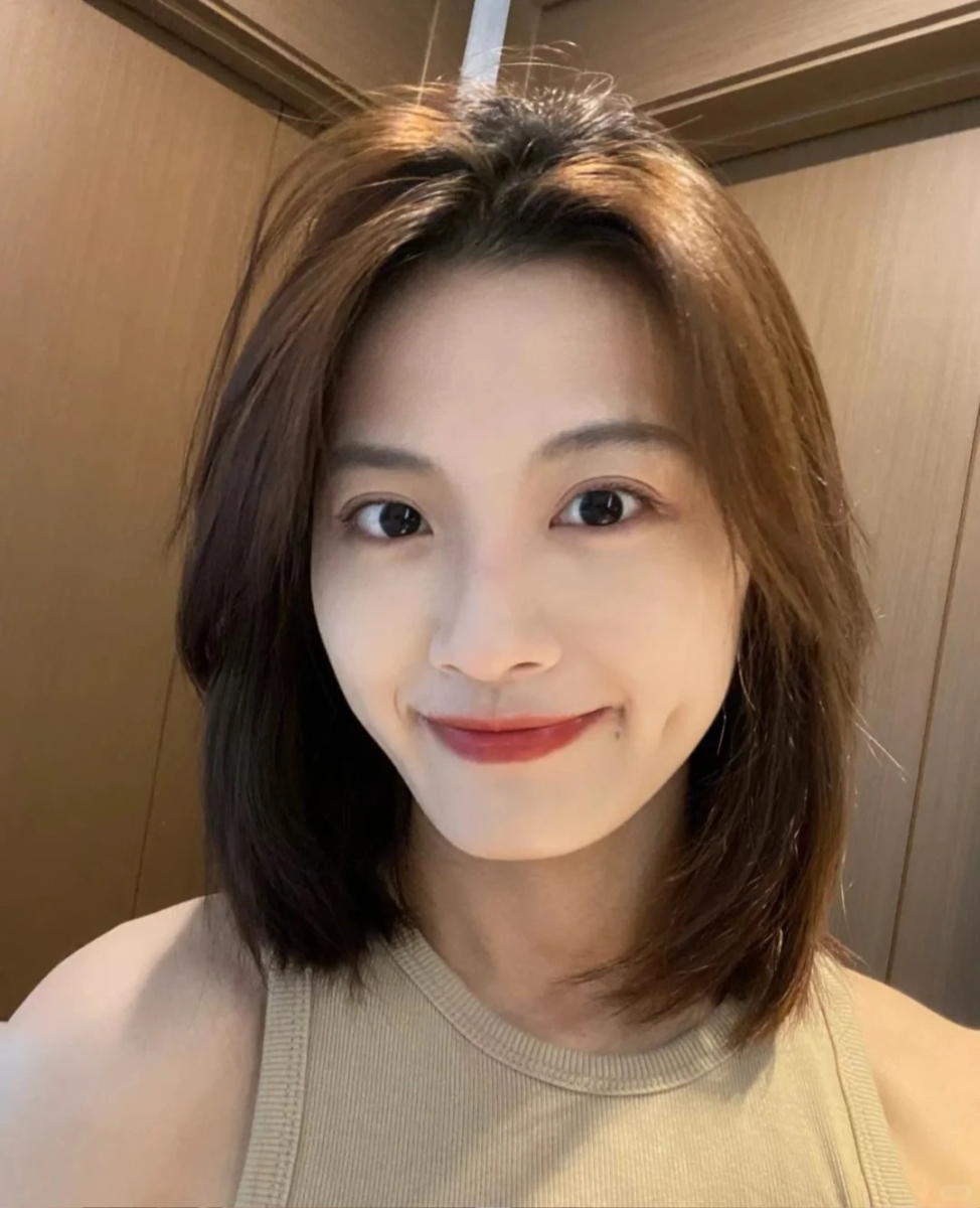 随性低层次锁骨发