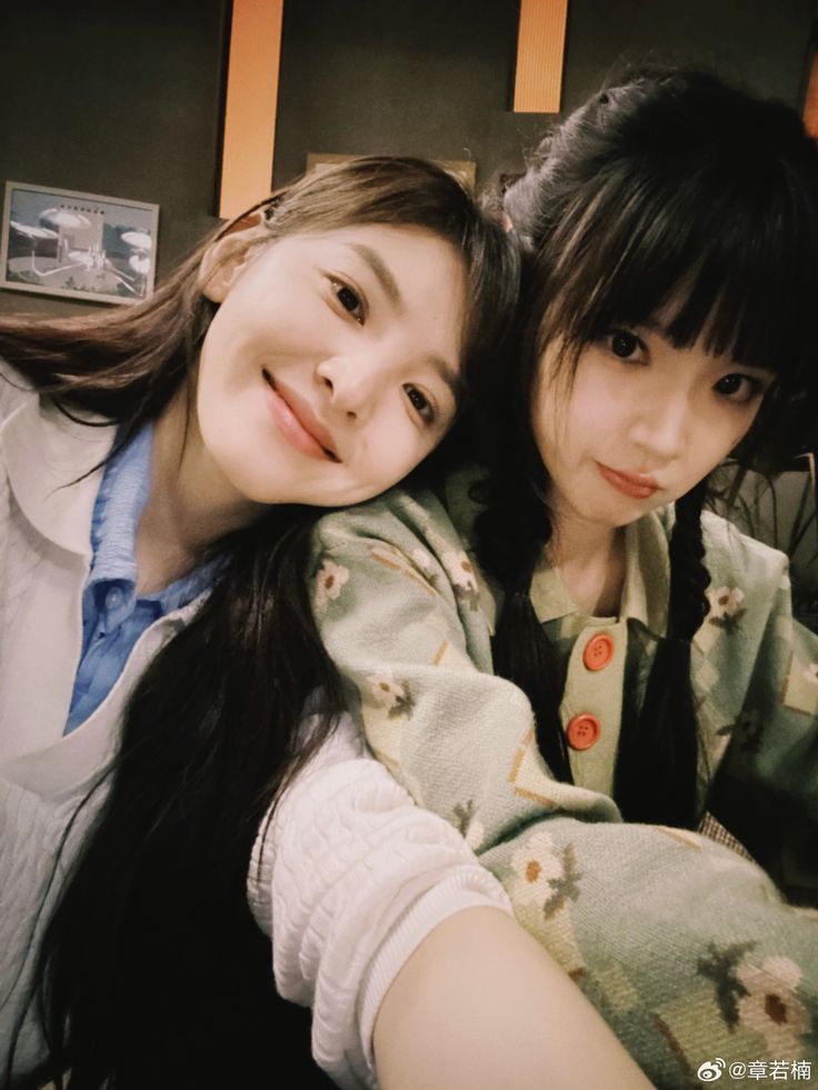 2. 社交媒体上，她/他的动态里不再有你的身影，邀约也成了过去式