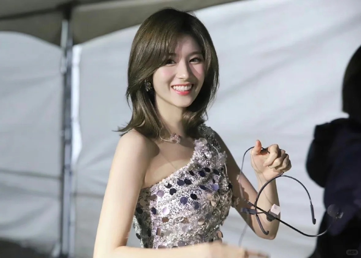 外翘C弯锁骨发 | Sana同款