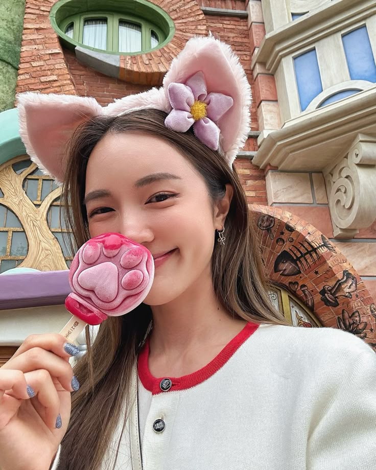 留意拿着“特殊道具”的员工！寻找隐藏福利？