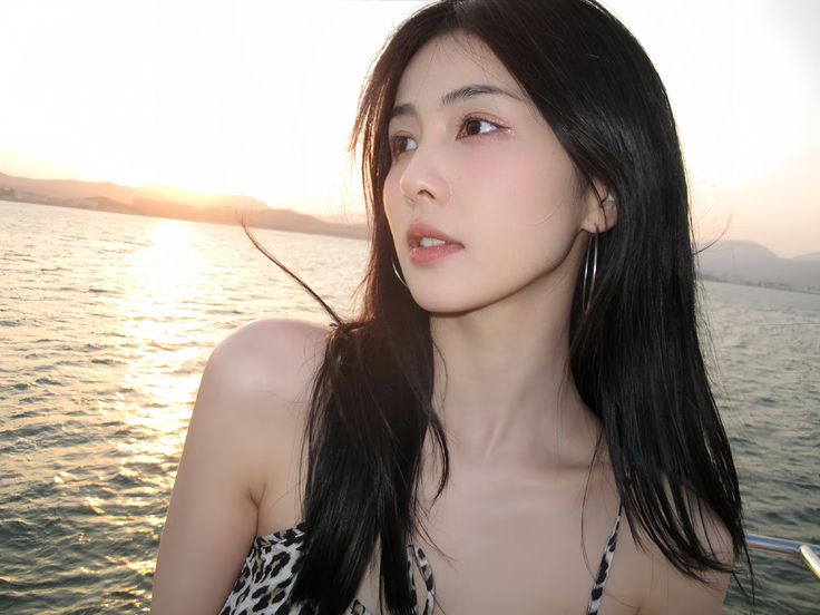 6. 不要轻易染发烫发