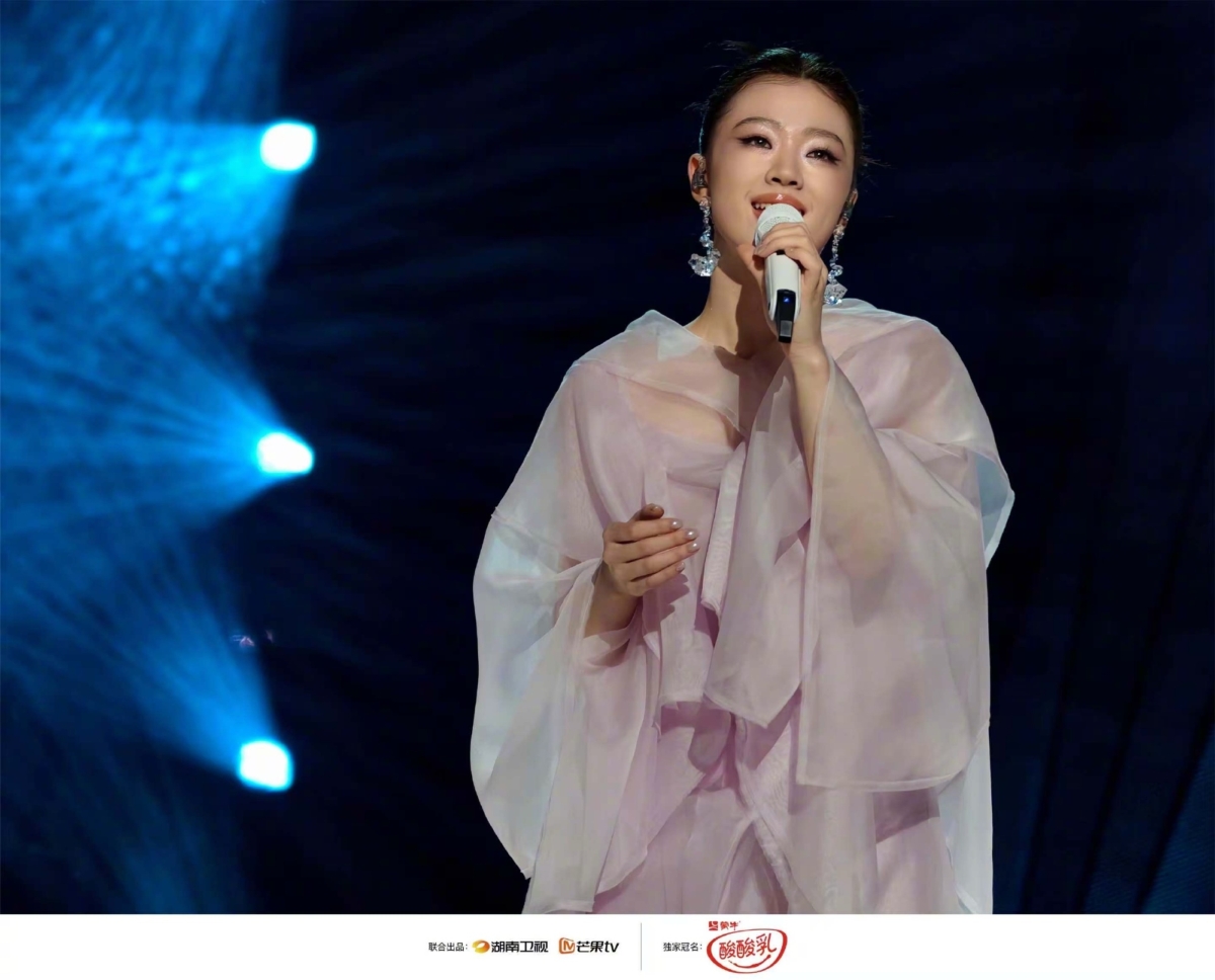 单依纯《天空》