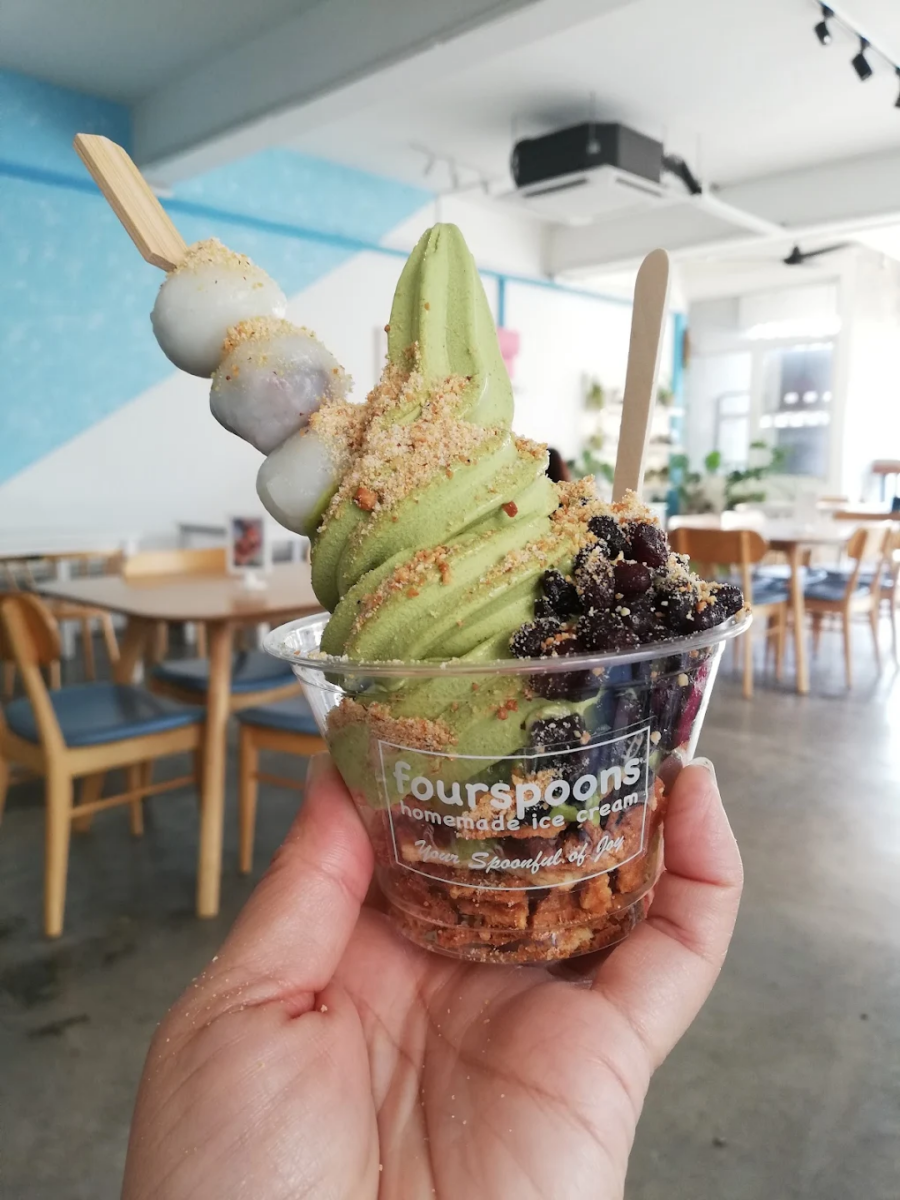 Fourspoons Ice-cream Cafe