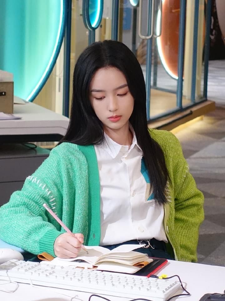 4. 太客气就输了,从容点,不卑不亢