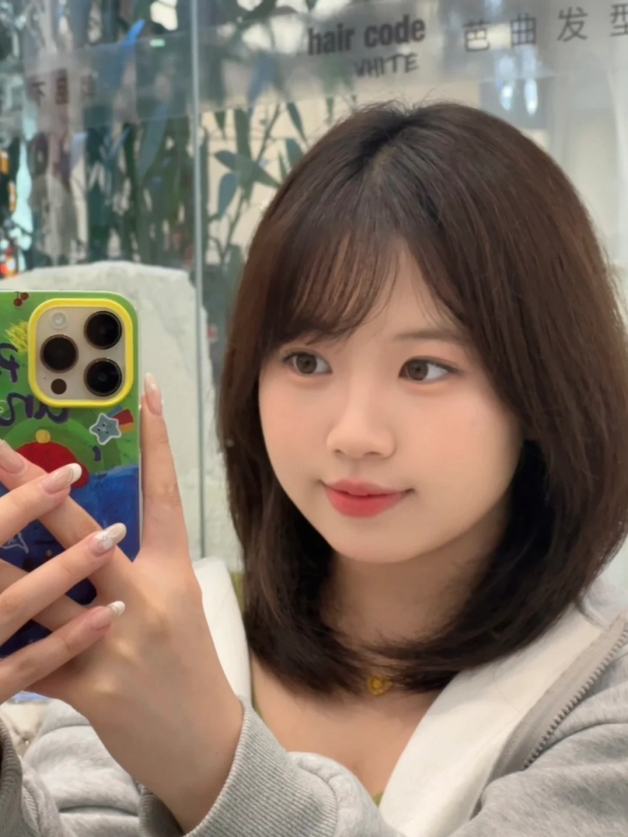 高层次修颜短发