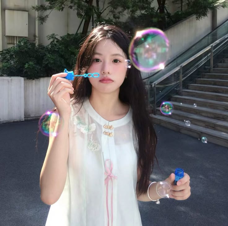 1.5 长期储蓄罐 (Long-Term Savings for Spending Jar - LTSS - 10%): 你的“梦想存钱筒”