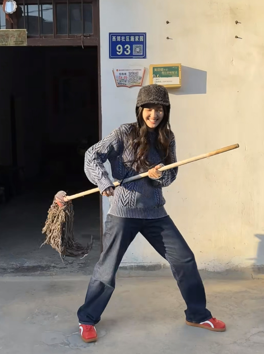 4.文艺女孩？她其实是“邓超型人格”的爆笑女！