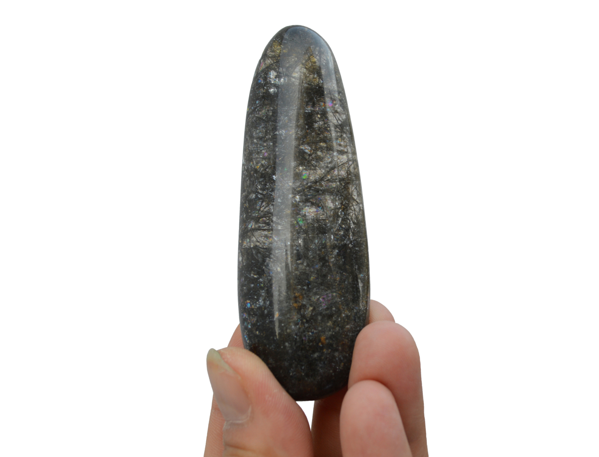 黑发晶不但适合随身佩戴,在风水布局上同样大有用处,能有效增强气场、招财避煞,职场、家居都适用!