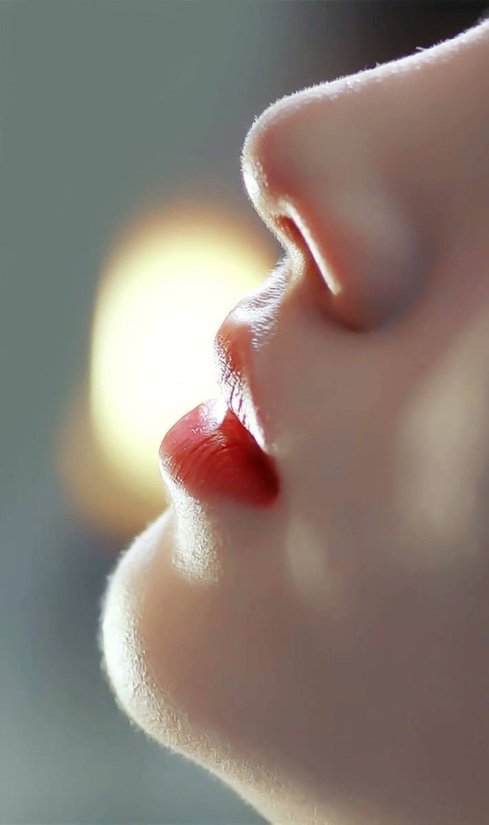 7. 温柔护唇，养出水润嘟嘟唇