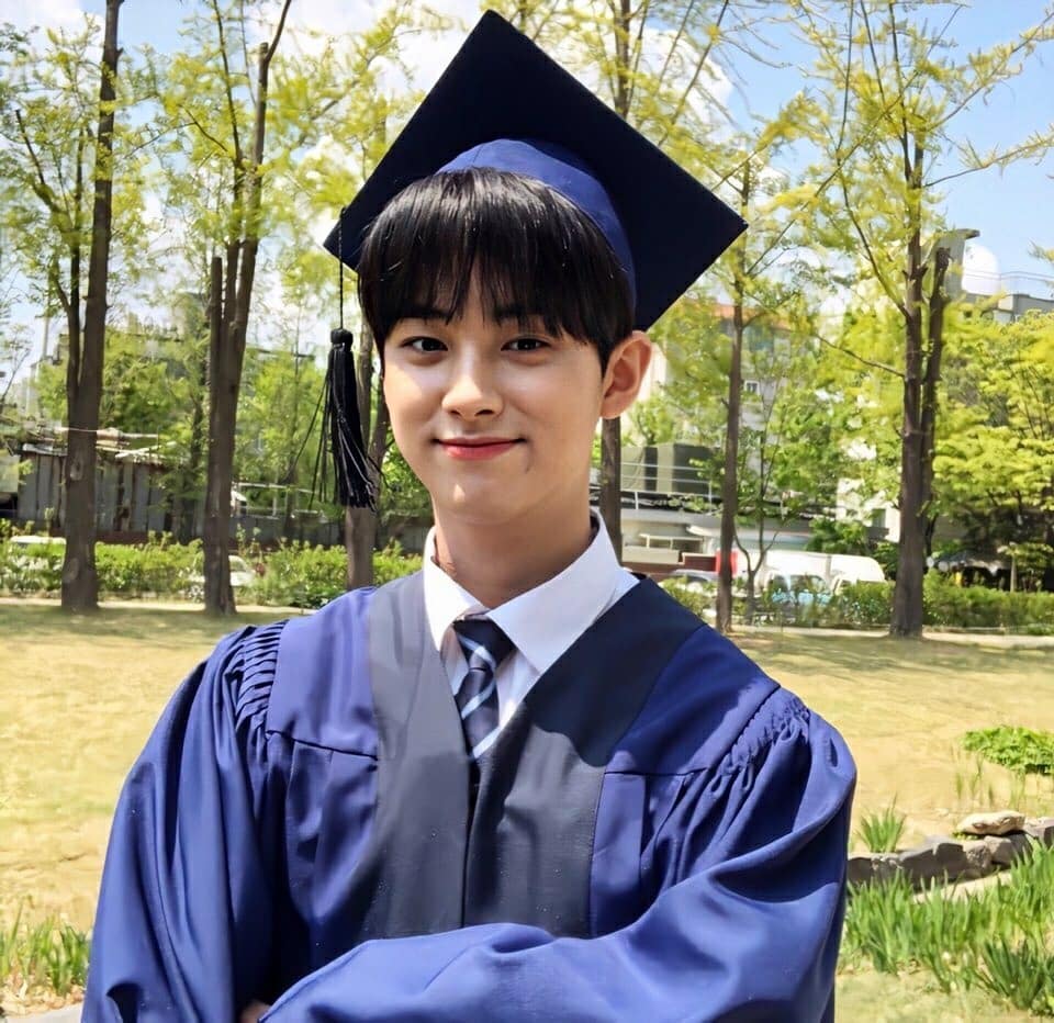 从小帅到大的「妈生帅哥」