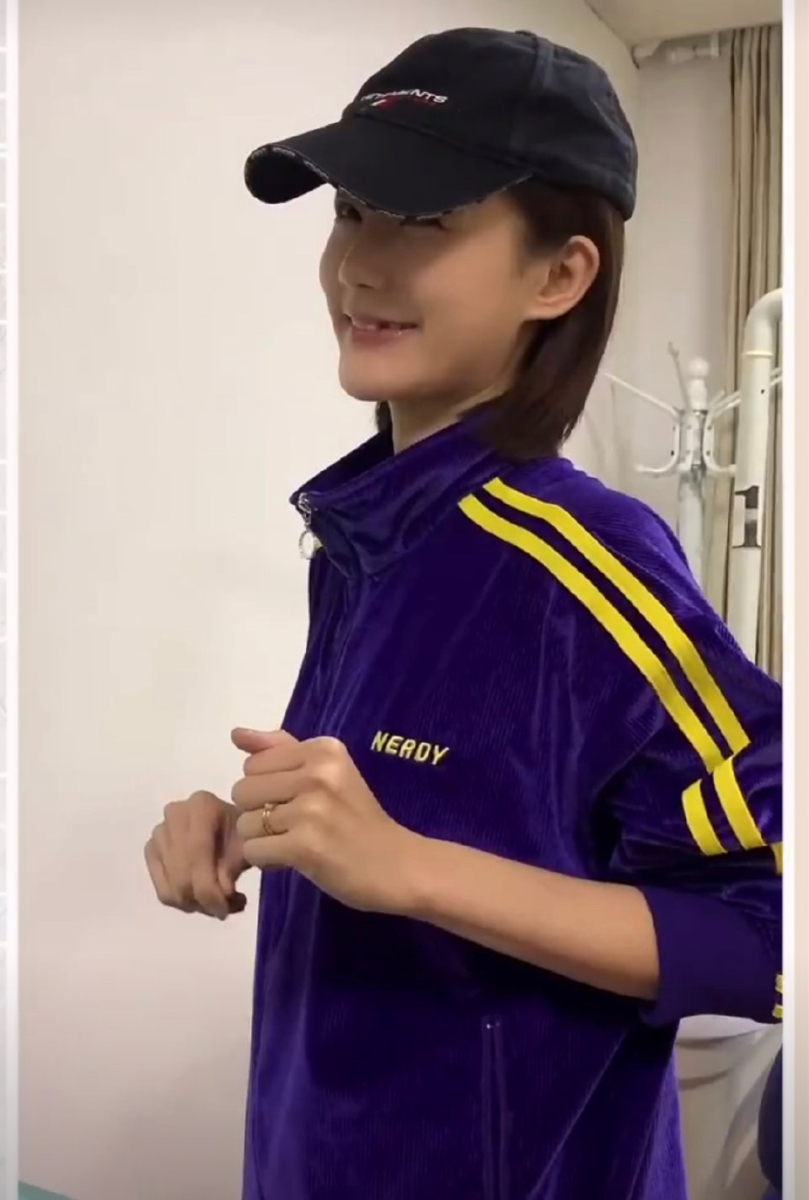 6. 咬鸡爪掉牙？她靠502粘牙继续录节目！