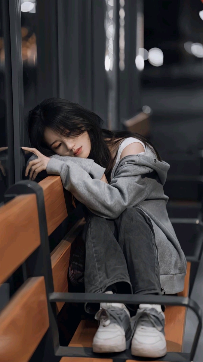 61句emo文案合集