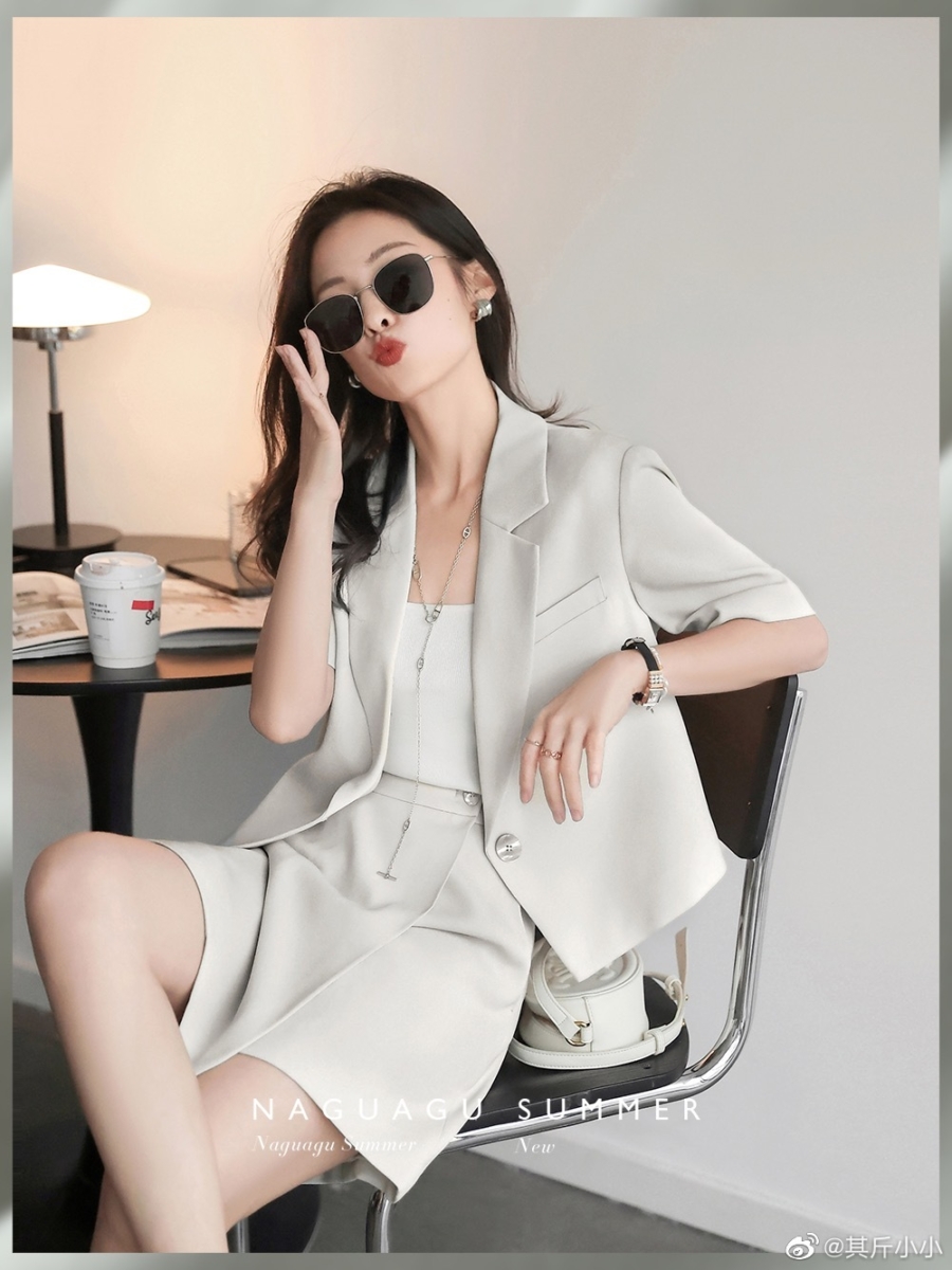 重点3.戴对饰品：精致≠浮夸，贵气靠细节