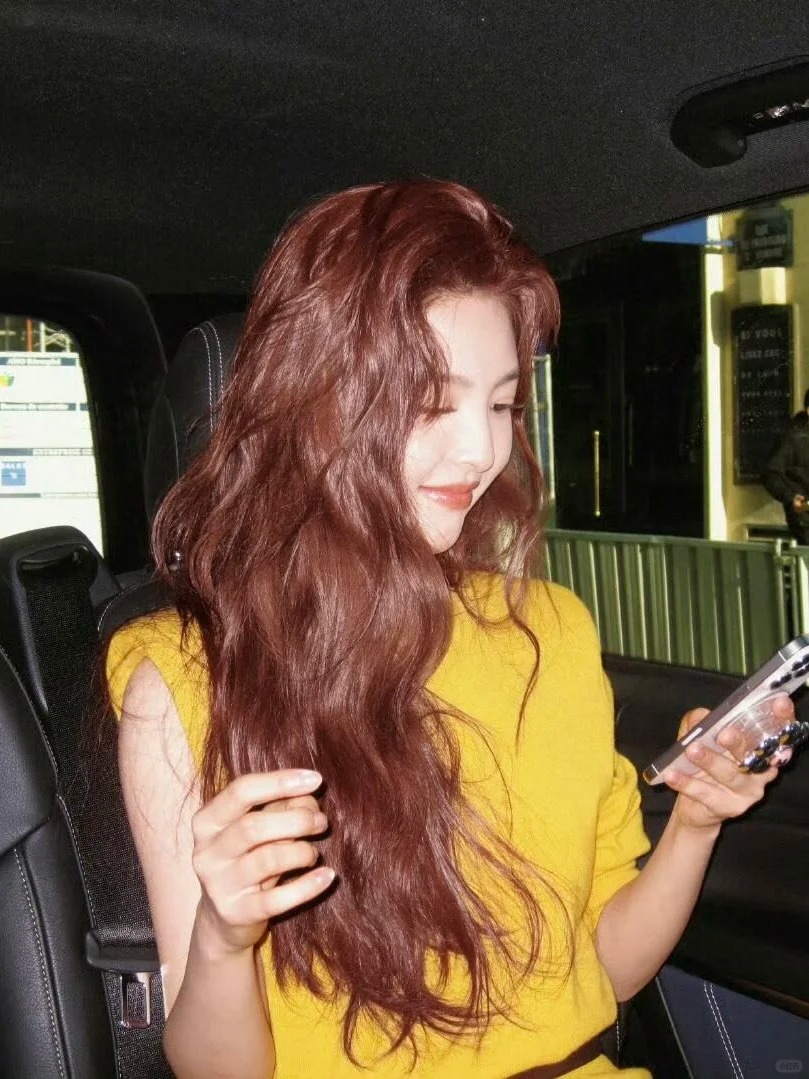 2025 夏季发色推荐:8. 落日橘棕