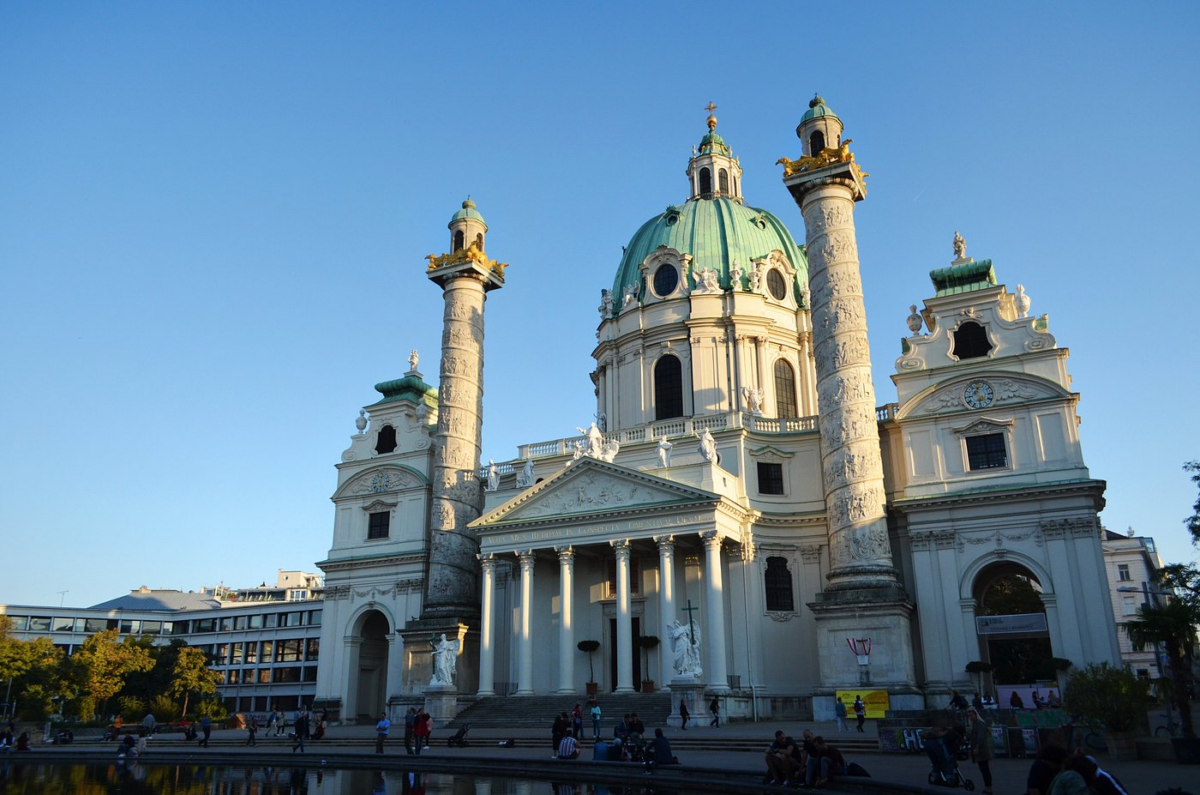 维也纳景点：卡尔教堂（Karlskirche）