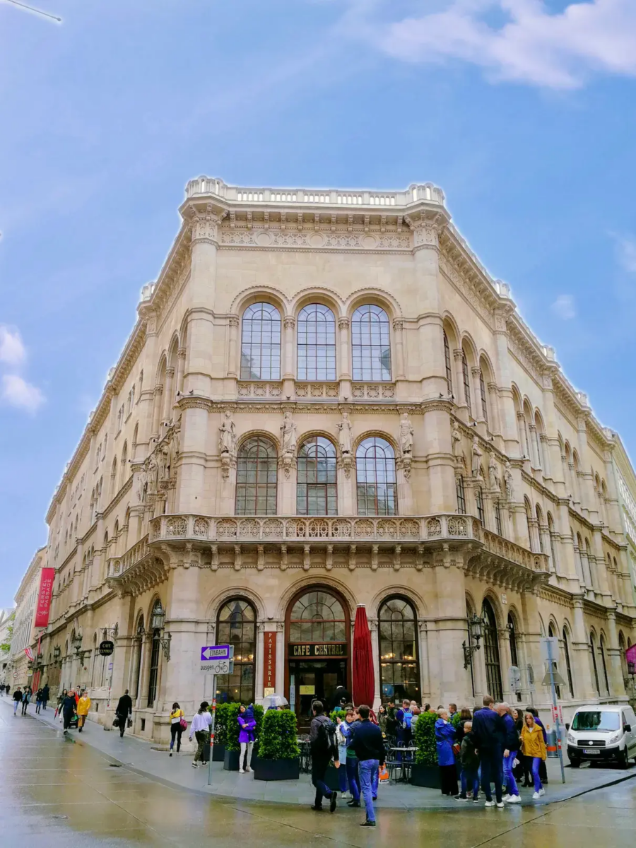 维也纳景点：中央咖啡馆（Café Central）